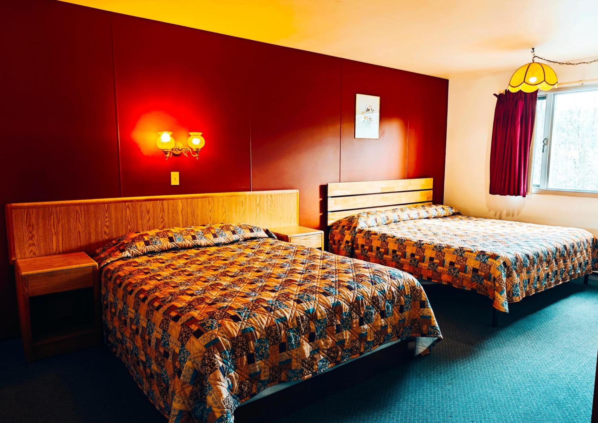 Cozy Corner Motel & Restaurant Хейнс-Джанкшен Экстерьер фото