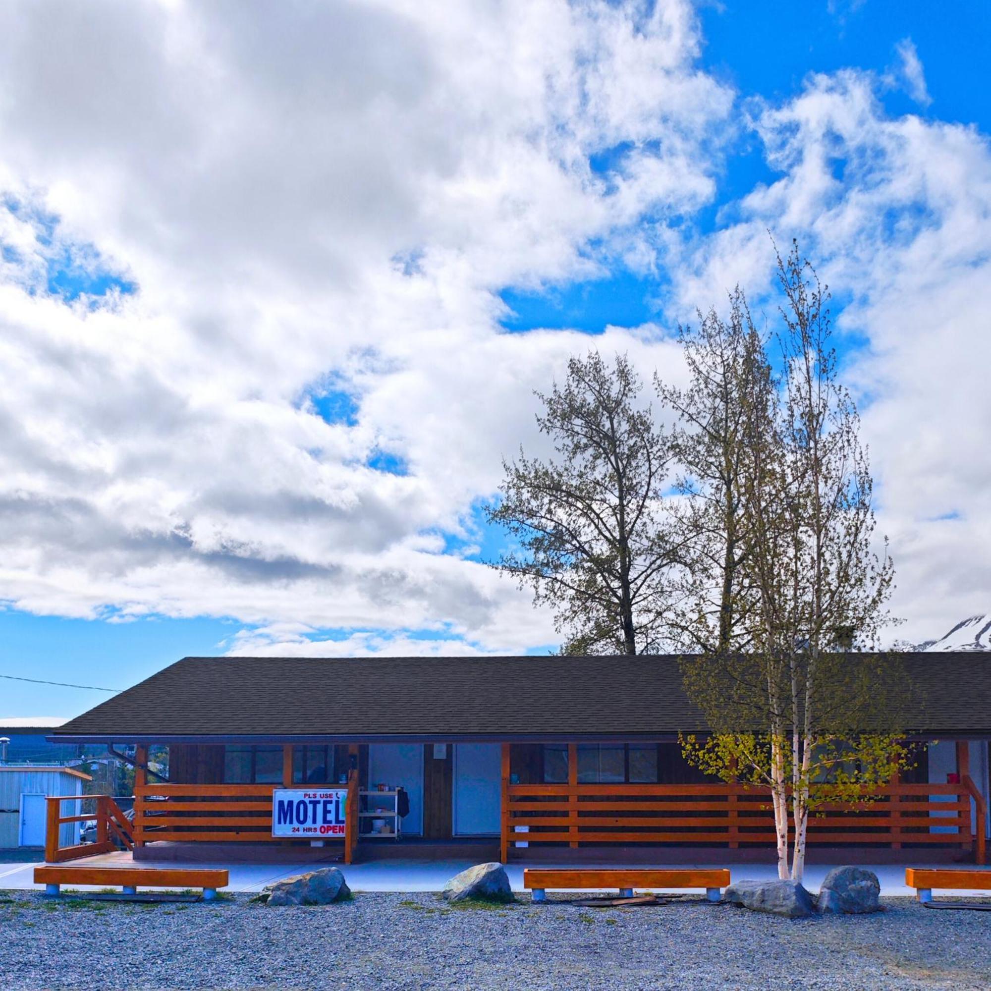 Cozy Corner Motel & Restaurant Хейнс-Джанкшен Экстерьер фото