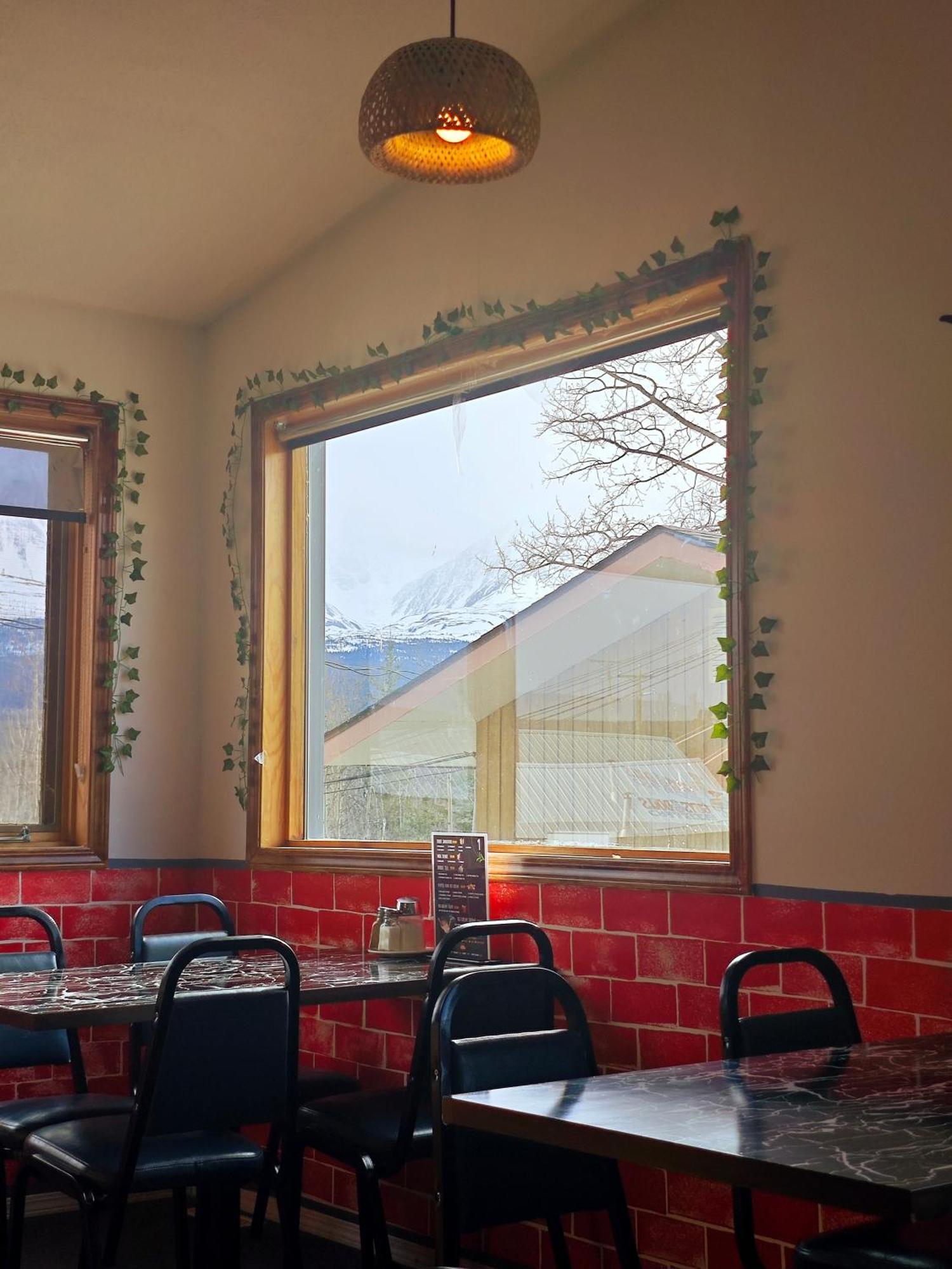 Cozy Corner Motel & Restaurant Хейнс-Джанкшен Экстерьер фото